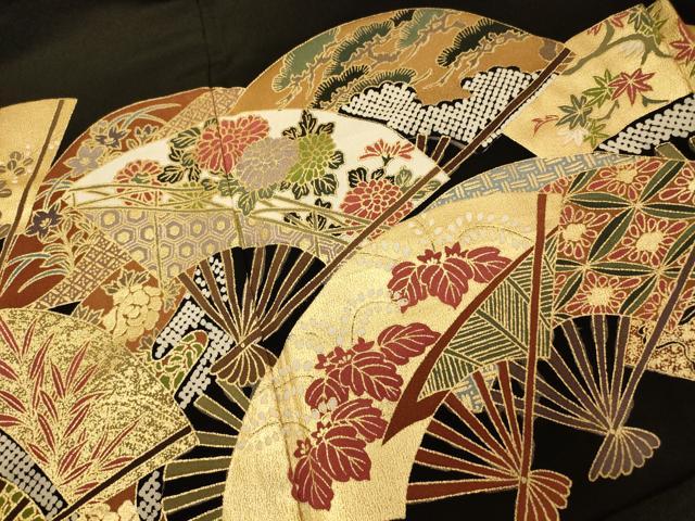 平和屋着物■豪華黒留袖　扇子枝花文　松　金彩　正絹　逸品　AABI6056fw