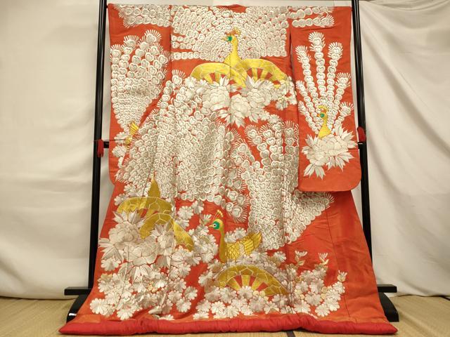 平和屋本店●色打掛　和装　婚礼　結婚式　花嫁　神社挙式　総刺繍　孔雀片輪車文　金銀糸　金通し地　正絹　逸品　AABI6080fw