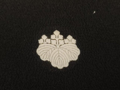 平和屋着物●豪華黒留袖　駒刺繍　飛鶴吉祥松竹梅文　金彩　正絹　逸品　AABI6086cs