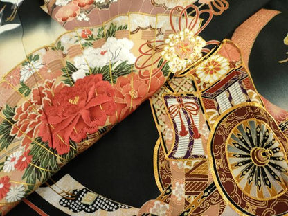 平和屋着物●世界的ファッションデザイナー 山本寛斎 kansaiブランド 黒留袖 束ね熨斗御所車飛鶴文 暈し染め 金彩 正絹 逸品 AABI6107cs