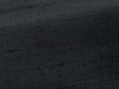 平和屋着物●男性　黒紋付　紬地　正絹　逸品　AABI6118cs