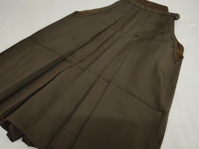 平和屋着物●男性　馬乗り袴　縞　正絹　逸品　AABI6119cs