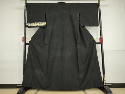 平和屋着物●結城紬　雪輪重ね文　黒地　胴抜き仕立て　証紙付き　正絹　逸品　AABI6144cs