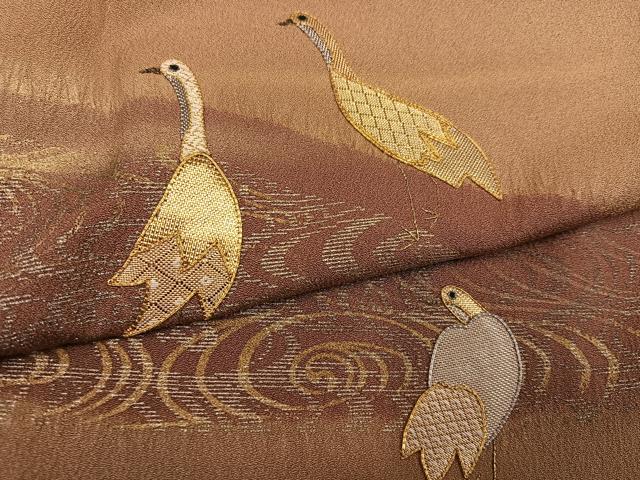 平和屋着物●訪問着　佐賀錦　作家物　百合子　駒刺繍　流水群鳥文　金彩　正絹　逸品　AABI6219ph