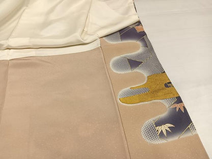 平和屋着物●創業460年・千總　色留袖　駒刺繍　エ霞草花文　暈し染め　金彩　正絹　逸品　AABI6249ph