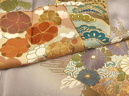 平和屋着物●創業460年・千總　色留袖　駒刺繍　色紙草花文　暈し染め　金彩　大丸扱い　正絹　逸品　AABI6263ph