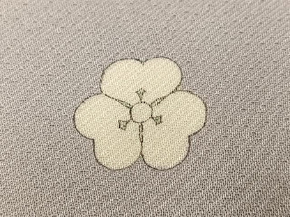 平和屋着物●創業460年・千總　色留袖　駒刺繍　色紙草花文　暈し染め　金彩　大丸扱い　正絹　逸品　AABI6263ph