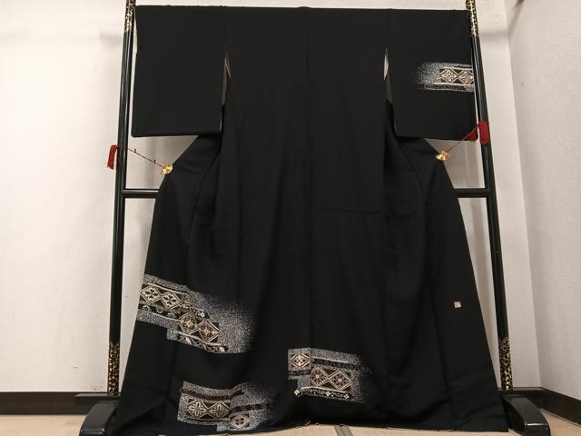 平和屋着物●訪問着　作家物　一太　竹屋町刺繍　花菱文　たたき染め　黒地　金糸　正絹　逸品　AABI6298ph