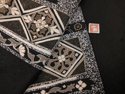 平和屋着物●訪問着　作家物　一太　竹屋町刺繍　花菱文　たたき染め　黒地　金糸　正絹　逸品　AABI6298ph