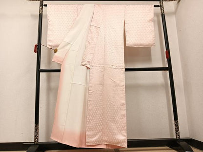 平和屋着物●上質な色無地　花唐草地紋　肌色　正絹　逸品　未使用　AABI6328ph