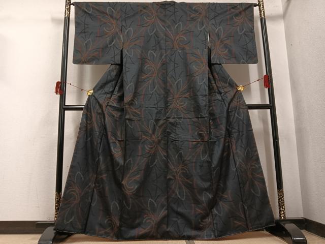 平和屋着物●本場大島紬　一元絣　舞花文　ますいわ屋扱い　正絹　逸品　未使用　AABI6350ph