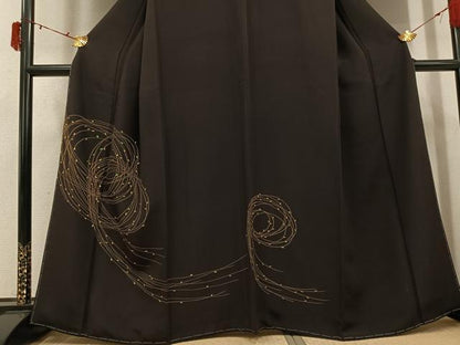 平和屋着物●訪問着　刺繍　草木文　赤墨色　金彩　正絹　逸品　未使用　AABI6353ph