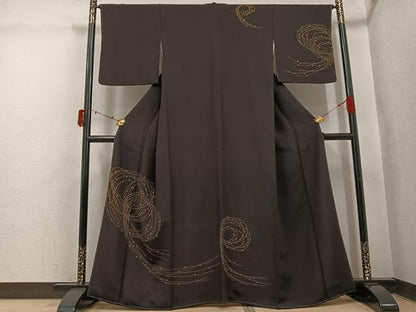 平和屋着物●訪問着　刺繍　草木文　赤墨色　金彩　正絹　逸品　未使用　AABI6353ph