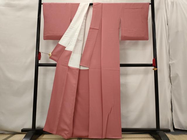 平和屋着物■上質な色無地　紋意匠　今様色　正絹　逸品　AABI6366st 平和屋着物□上質な色無地 紋意匠 今様色 正絹 逸品 AABI6366st