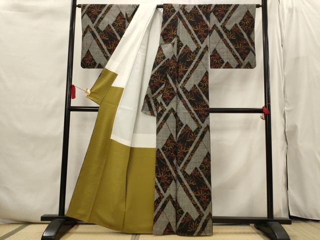 平和屋着物■上質な紬　笹竹文　黒地　正絹　逸品　未使用　AABI6525st