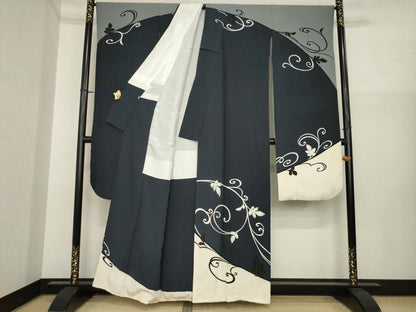 平和屋着物●豪華振袖　作家物　刺繍　唐草文　金彩　正絹　逸品　AABI6904ck