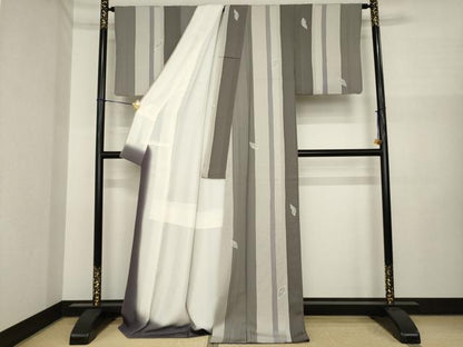 平和屋着物●上質な小紋　作家物　桂彩　間道　舞葉文　ロング丈　正絹　逸品　AABI6913ck