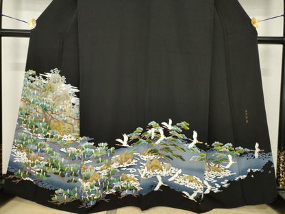 平和屋着物●豪華黒留袖　蘇州刺繍　飛鶴風景松文　正絹　逸品　AABI6955ck
