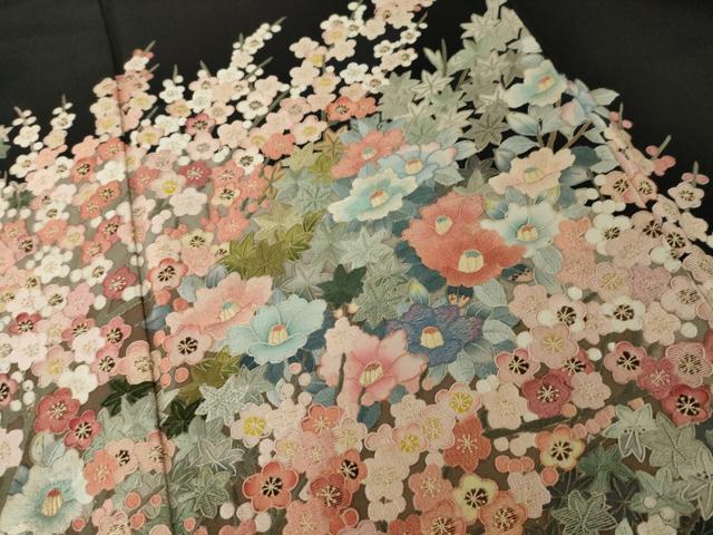 平和屋着物●豪華黒留袖　作家物　刺繍　枝花尽くし　正絹　逸品　AABI7082ck
