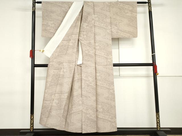 平和屋着物▽本場結城紬　重要無形文化財　単衣　100亀甲　吉祥花唐草文　正絹　逸品　AABI7204cs