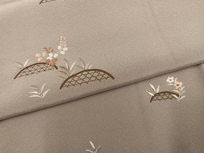 平和屋着物●訪問着　刺繍　籬草花文　正絹　逸品　AABI7330ph