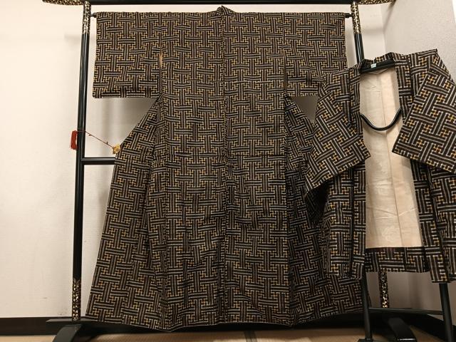 平和屋着物●本場大島紬　龍郷絣　秋名バラ　アンサンブル　正絹　逸品　AABI7367ph