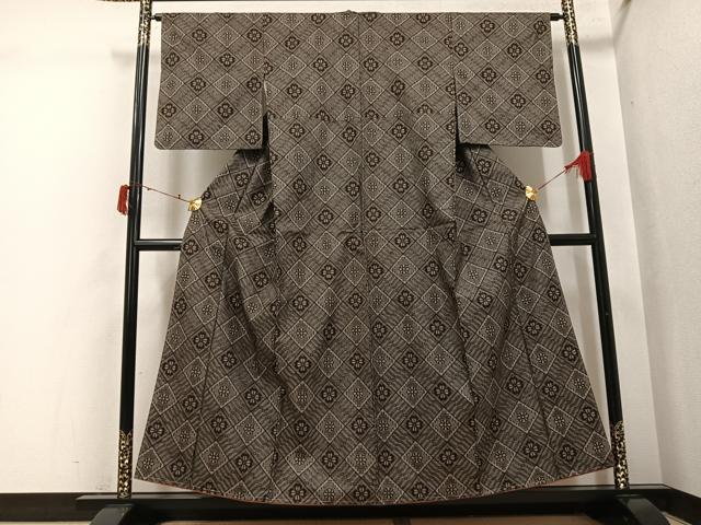 平和屋着物●本場大島紬　龍郷絣　正絹　逸品　AABI7382ph