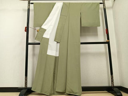 平和屋着物●上質な色無地　黄海松茶色　正絹　逸品　未使用　AABI7385ph