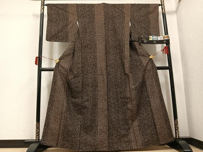 平和屋着物●本場大島紬　古代染色純泥染め　カタス9マルキ　伊集院織物謹製　証紙付き　正絹　逸品　未使用　AABI7402ph