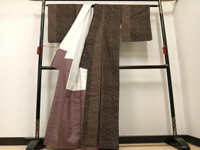 平和屋着物●本場大島紬　古代染色純泥染め　カタス9マルキ　伊集院織物謹製　証紙付き　正絹　逸品　未使用　AABI7402ph
