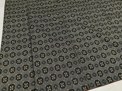 平和屋着物●本場村山大島紬　市松花文　正絹　逸品　AABI7405ph