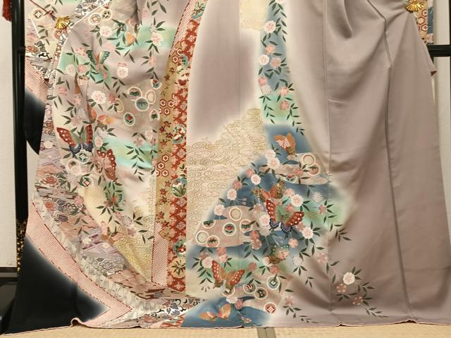 平和屋着物●豪華振袖　花蝶文　暈し染め　金銀彩　正絹　逸品　AABI7418ph