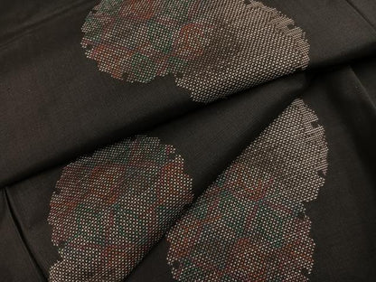 平和屋着物●本場大島紬　カタス7マルキ　地空き　雪輪重ね文　正絹　逸品　未使用　AABI7429ph