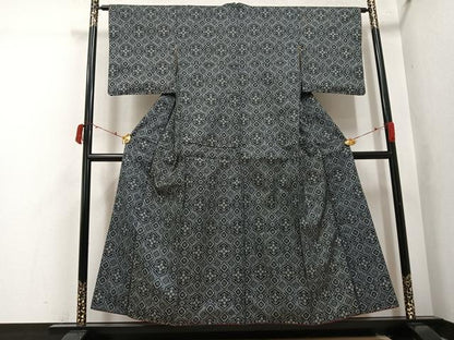 平和屋着物●本場大島紬　割込み絣　松皮菱文　正絹　逸品　AABI7430ph