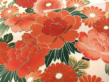 平和屋着物●豪華振袖　駒刺繍　草花冊子文　暈し染め　金彩　正絹　逸品　AABI7468ph