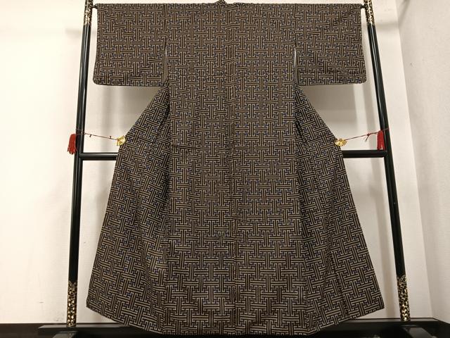 平和屋着物●本場大島紬　龍郷絣　秋名バラ　正絹　逸品　AABI7479ph