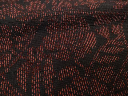 平和屋着物●結城紬　割付き花文　黒地　正絹　逸品　AABI7575ck