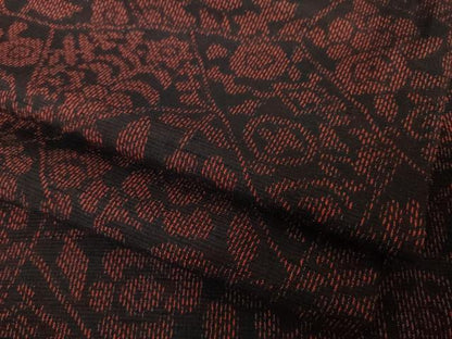 平和屋着物●結城紬　割付き花文　黒地　正絹　逸品　AABI7575ck