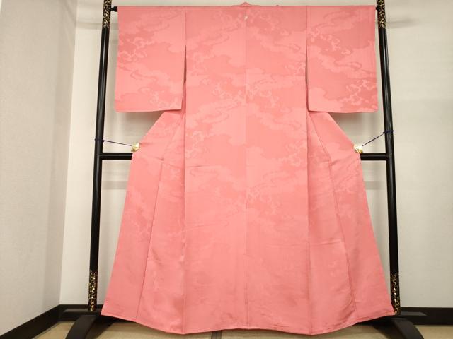 平和屋着物●上質な色無地　雲重ね地紋　甚三紅色　正絹　逸品　AABI7582ck