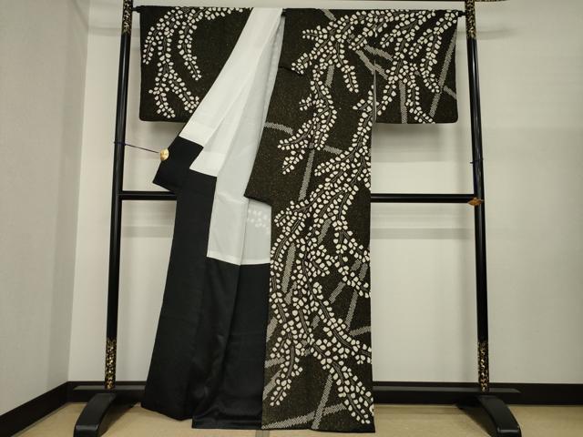 平和屋着物●訪問着　総絞り　枝垂れ花文　黒地　金通し地　正絹　逸品　AABI7584ck