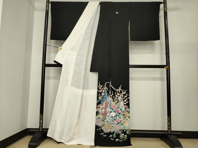平和屋着物●本加賀友禅作家　染元千紅代表　寺西一紘　黒留袖　短冊花篭文　正絹　逸品　AABI7588ck