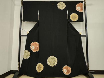 平和屋着物●訪問着　雪輪花文　黒地　金彩　鬼しぼ縮緬　正絹　逸品　AABI7593ck