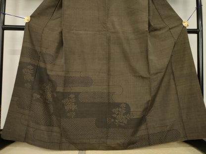 平和屋着物●結城紬　訪問着　100亀甲　エ霞花文　正絹　逸品　AABI7922ck
