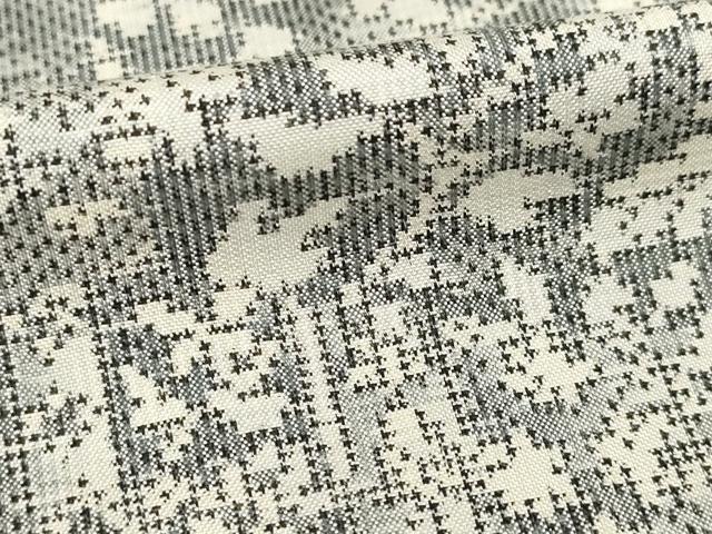 平和屋着物●本場大島紬　白大島　一元7マルキ　総絣　草花文　正絹　逸品　AABI7927ck