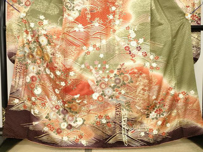 平和屋着物●豪華振袖　駒刺繍　立波花文　暈し染め　正絹　逸品　AABI7948ck