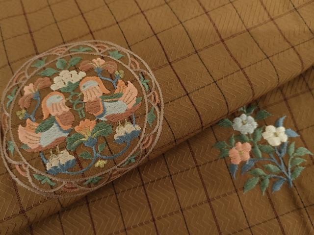 平和屋着物▽訪問着　単衣　紬地　総刺繍　双鳥花丸文　金糸　正絹　逸品　未使用　AABI8047cs