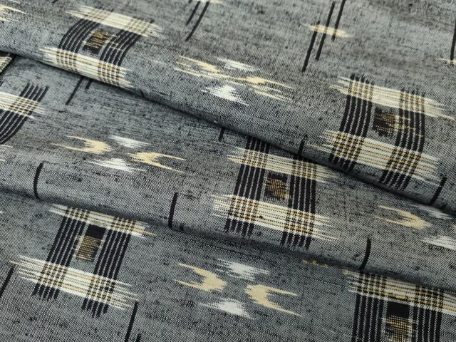 平和屋着物▽上質な紬　単衣　琉球絣文様　正絹　逸品　AABI8059cs