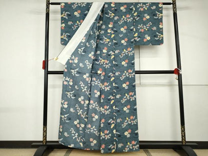 平和屋着物▽上質な紬　単衣　型染め　舞梅文　敷松葉　正絹　逸品　AABI8062cs
