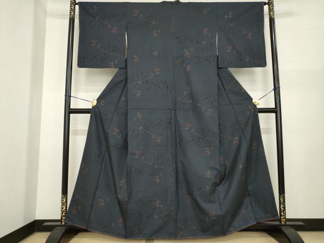 平和屋着物●本場大島紬　カタス9マルキ　花蔦草文　正絹　逸品　AABI8169ck