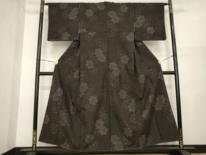 平和屋着物●結城紬　ねじ梅　正絹　逸品　未使用　AABI8201ck